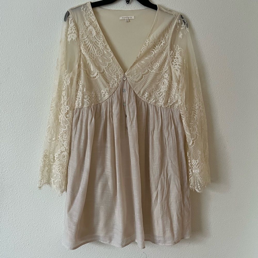 Baevely baby doll Lace long sleeves Tunic sz S